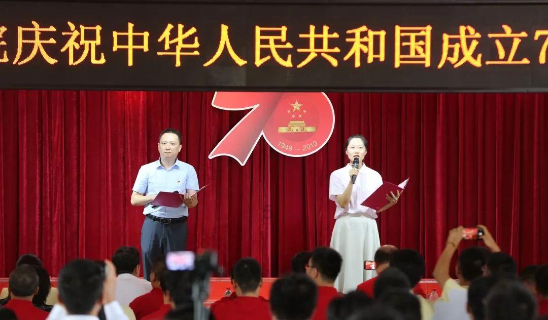 为什么不推荐刚工作两年内的人跳槽？游戏画面